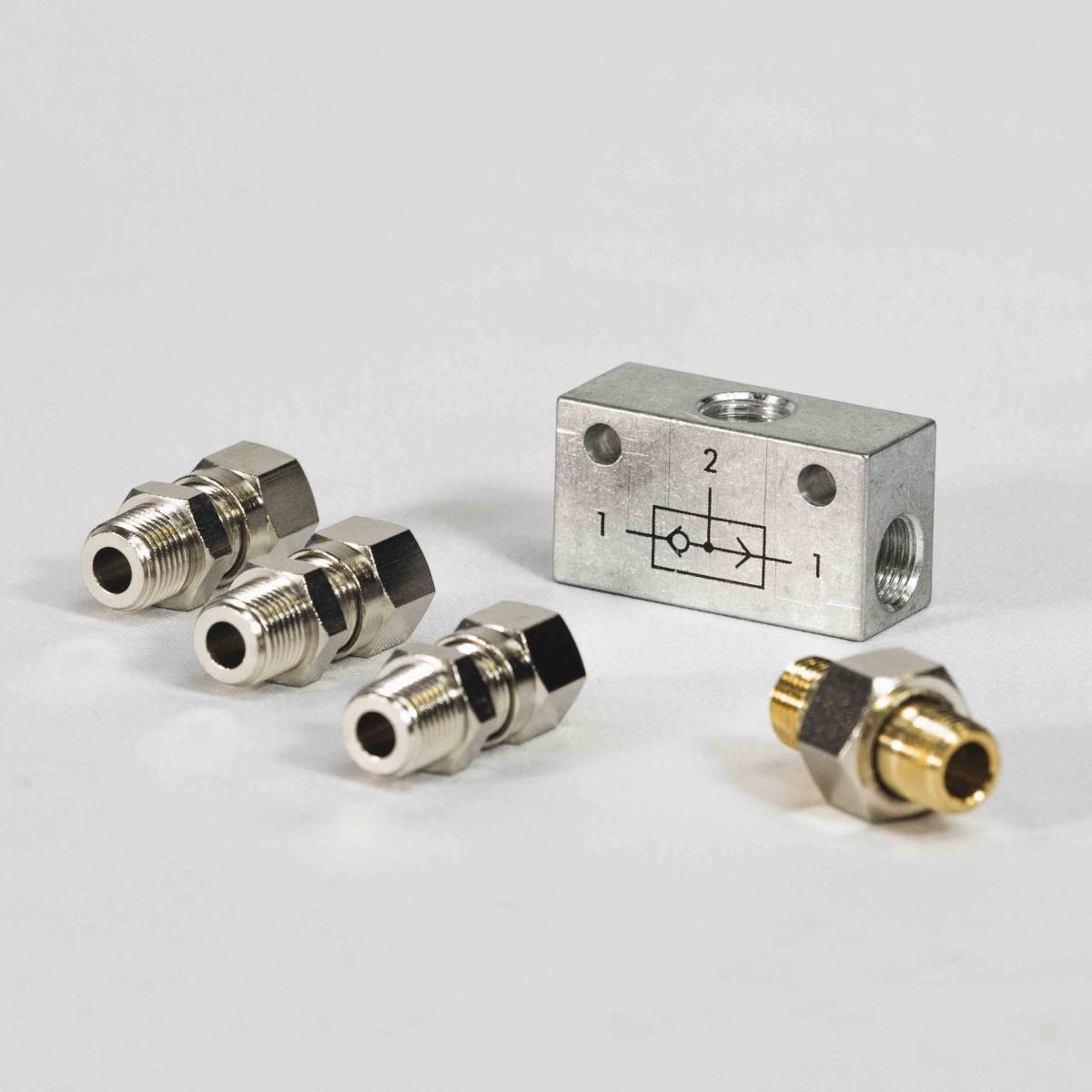 Double non-return valve G 1/8
