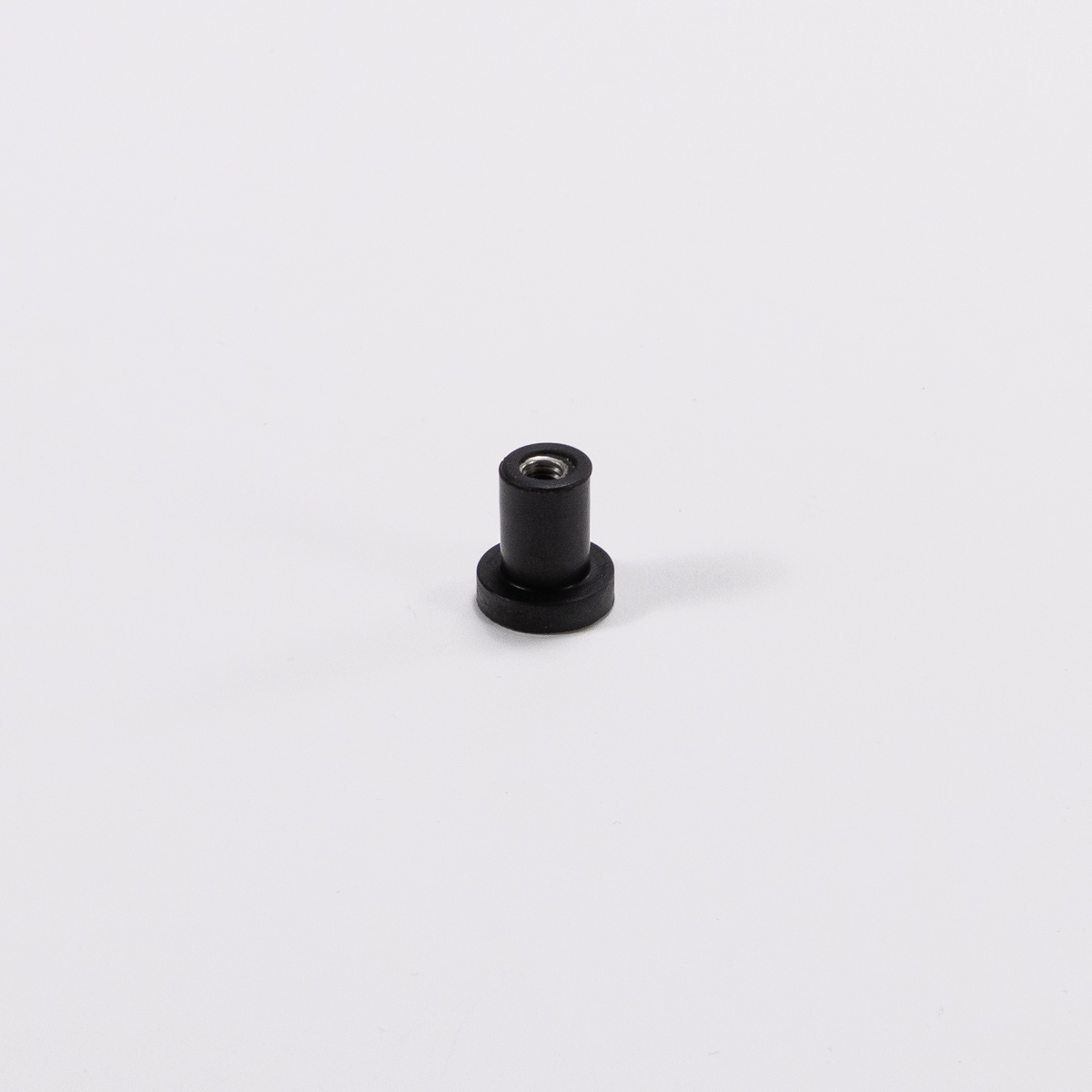 Blind rivet nut M6