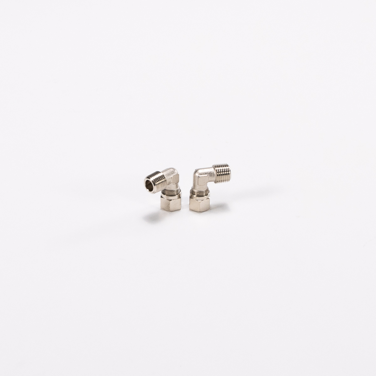 Angular screwed union R1/4-D8